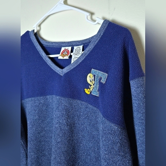 Vintage Women's Looney Tunes Tweety Bird V-Neck Fleece Pullover, Large - Picture 2 of 4